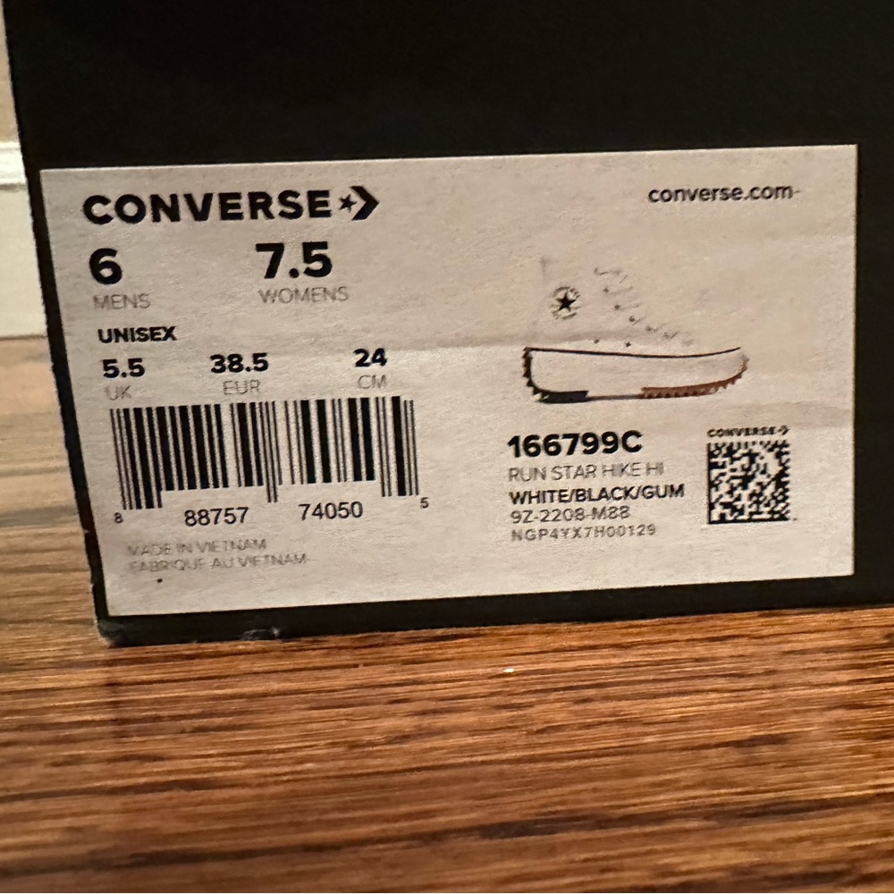 Converse Women's Cream Platform Sneakers - Picture 5 of 5